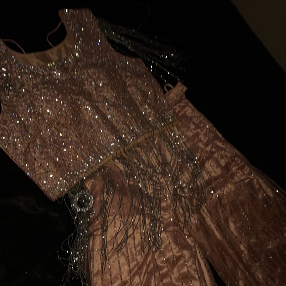 Sparkly light, pink shirt and wide pants - Picture 1 of 7